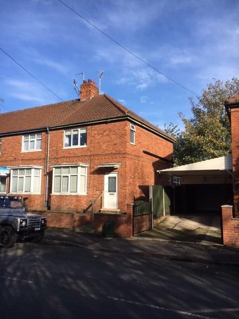 bedroom at 100 Huntington Road